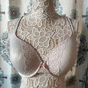 Victoria's Secret Lace Accent Bra Light Pink